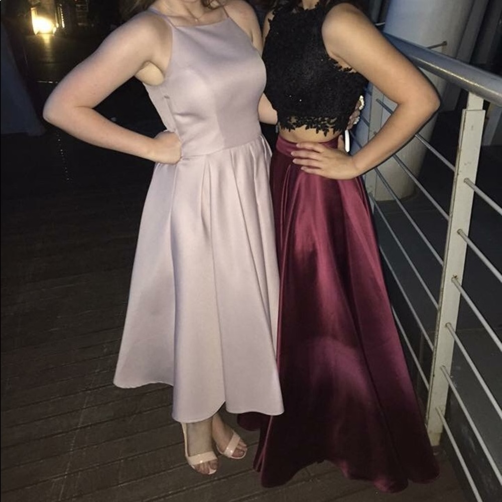 Lavender midi Prom dress.